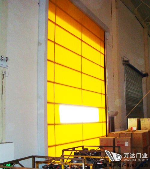 雄关区工厂堆积门